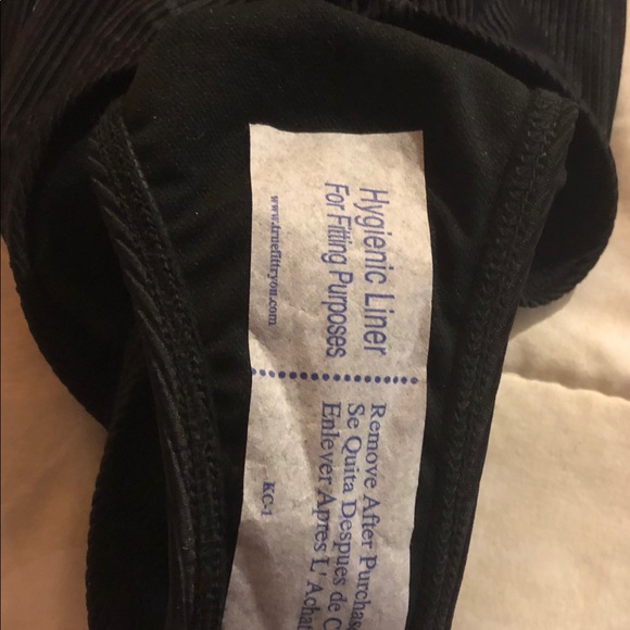 Fashion nova flounce with it one piece swim - Picture 4 of 4